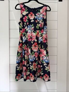 Vince Camuto Navy Floral Sleeveless Scoop Neck Dress